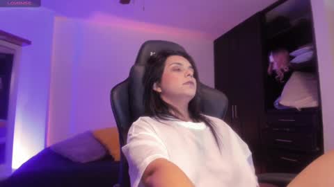 Paola online show from March 2025 02:40:01 PM