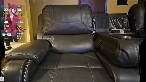 Snapshot of the_alpha_dog_xxx chatting on January 2025 02:48:01 AM the_alpha_dog_xxx online show from January 2025 02:48:01 AM