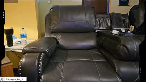 Snapshot of the_alpha_dog_xxx chatting on January 2025 04:01:01 PM the_alpha_dog_xxx online show from January 2025 04:01:01 PM