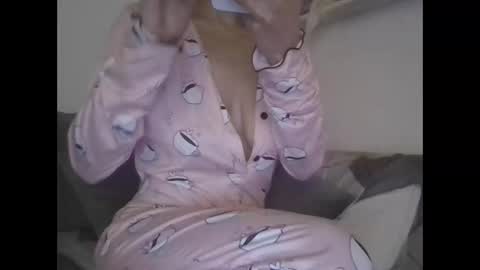 the crazy travellers online show from February 2026 04:46:01 PM