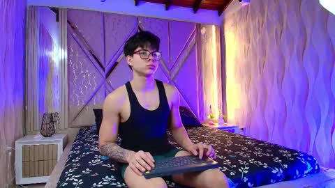 Snapshot of the_dean_boy chatting on September 2025 07:08:02 AM Ithan and Leo online show from September 2025 07:08:02 AM