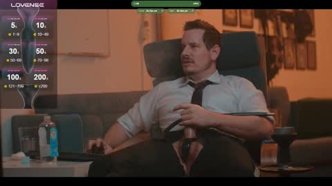 Snapshot of the_dilf chatting on January 2026 06:33:01 PM The DILF - online show from January 2026 06:33:01 PM
