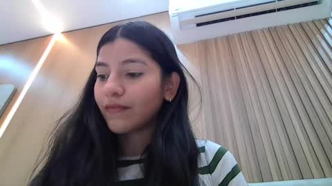 Snapshot of the_emely chatting on May 2026 01:51:02 PM IM EMELY online show from May 2026 01:51:02 PM