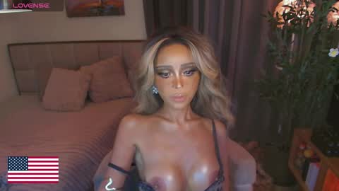 Snapshot of the_enchantressxx chatting on March 2026 03:33:02 AM nabi butterfly online show from March 2026 03:33:02 AM