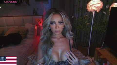 Snapshot of the_enchantressxx chatting on March 2026 07:14:01 PM nabi butterfly online show from March 2026 07:14:01 PM