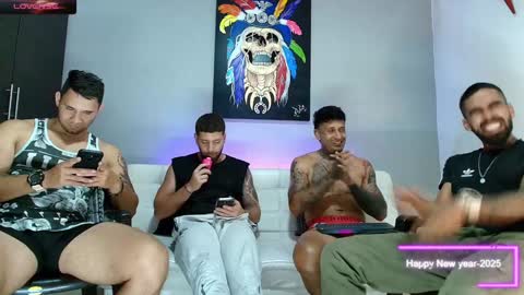 SCOTT  THEO  KAMERON  GENDERSON online show from January 2025 12:25:01 AM