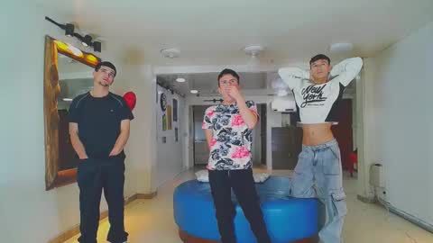 Snapshot of the_goodfellas chatting on January 2025 10:34:02 PM the goodfellas online show from January 2025 10:34:02 PM