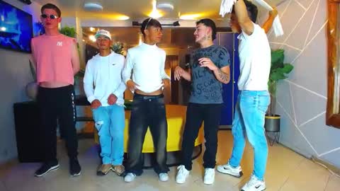 Snapshot of the_goodfellas chatting on September 2025 05:05:02 PM the goodfellas online show from September 2025 05:05:02 PM