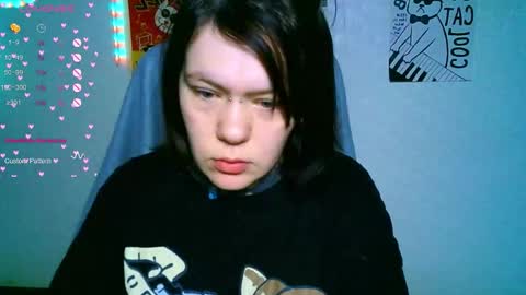 the_ice_owl online show from November 2025 04:06:02 AM