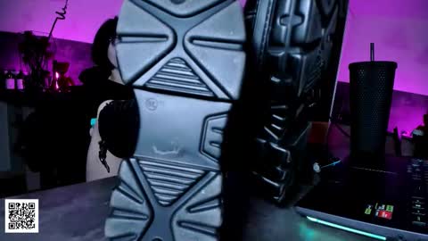 Snapshot of the_inamorata chatting on March 2026 09:14:02 PM Goddess Misha online show from March 2026 09:14:02 PM