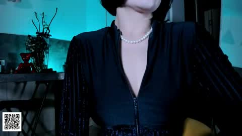 Snapshot of the_inamorata chatting on April 2026 09:32:01 PM Goddess Misha online show from April 2026 09:32:01 PM