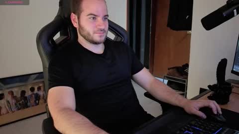 Snapshot of the_king74 chatting on November 2025 12:21:01 AM the_king74 online show from November 2025 12:21:01 AM