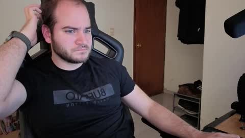 Snapshot of the_king74 chatting on November 2025 10:54:01 PM the_king74 online show from November 2025 10:54:01 PM