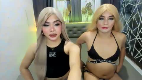 Snapshot of the_only1candy chatting on November 2025 07:09:01 AM CandyGretchFrancineLuna online show from November 2025 07:09:01 AM