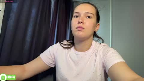 Snapshot of the_princese chatting on July 2026 10:10:02 AM Alice online show from July 2026 10:10:02 AM
