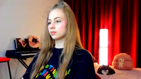 Snapshot of the_steel_magnolia_ chatting on March 2026 09:19:02 PM Ally STREAMING ON TWITCH NOW Check my Twitter for updates online show from March 2026 09:19:02 PM