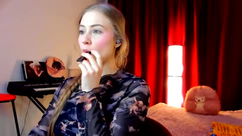 Snapshot of the_steel_magnolia_ chatting on April 2026 12:52:02 AM Ally STREAMING ON TWITCH NOW Check my Twitter for updates online show from April 2026 12:52:02 AM