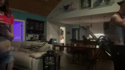 Snapshot of the_steele_zone chatting on April 2026 10:50:02 AM the_steele_zone online show from April 2026 10:50:02 AM