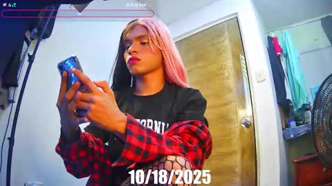 Sandra  3 online show from October 2025 12:22:02 AM