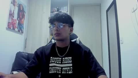 Snapshot of the_weed_guys chatting on October 2025 04:13:02 AM Danny online show from October 2025 04:13:02 AM