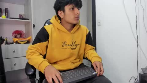 Danny online show from November 2025 11:49:02 PM