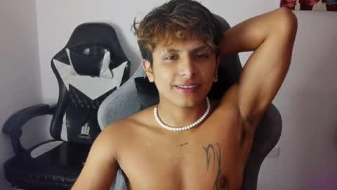 Snapshot of the_weed_guys chatting on March 2026 05:08:01 AM Danny online show from March 2026 05:08:01 AM