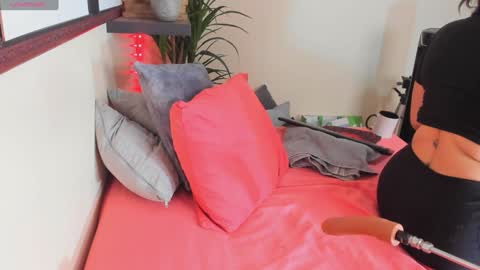 K R I S T E N online show from December 2024 08:34:01 PM