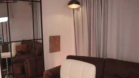 Thea online show from October 2025 11:00:02 PM