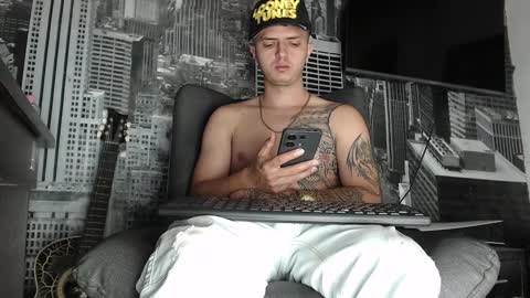 Snapshot of theangelmiguel chatting on December 2024 10:39:02 AM Miguel Angel online show from December 2024 10:39:02 AM