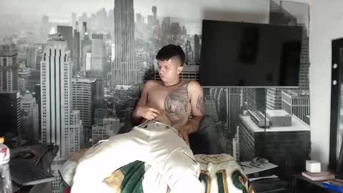 Snapshot of theangelmiguel chatting on January 2025 07:03:01 AM Miguel Angel online show from January 2025 07:03:01 AM