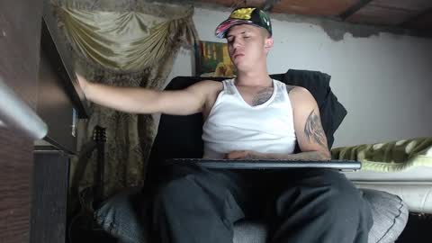 Snapshot of theangelmiguel chatting on February 2025 04:12:02 AM Miguel Angel online show from February 2025 04:12:02 AM
