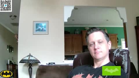 Snapshot of thebatandthecat10 chatting on May 2026 01:27:02 PM ISABELLA or MATT online show from May 2026 01:27:02 PM