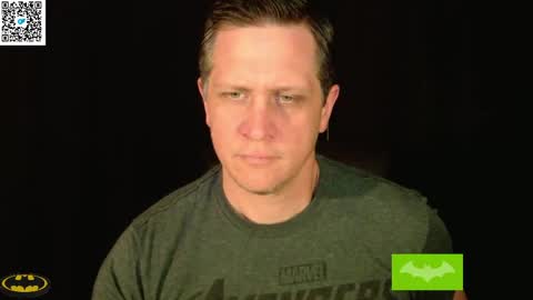 Snapshot of thebatandthecat10 chatting on May 2026 01:55:01 AM ISABELLA or MATT online show from May 2026 01:55:01 AM