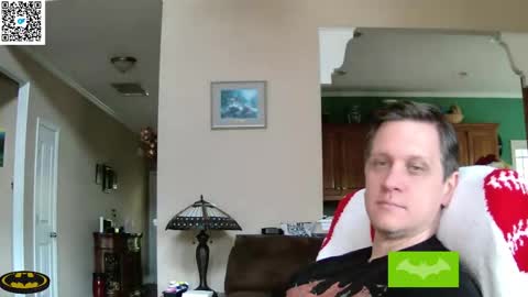 Snapshot of thebatandthecat10 chatting on May 2026 12:02:01 PM ISABELLA or MATT online show from May 2026 12:02:01 PM