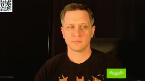 Snapshot of thebatandthecat10 chatting on May 2026 10:38:02 PM ISABELLA or MATT online show from May 2026 10:38:02 PM