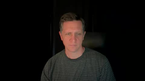 Snapshot of thebatandthecat10 chatting on June 2026 03:32:02 PM ISABELLA or MATT online show from June 2026 03:32:02 PM