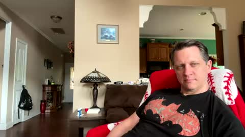 Snapshot of thebatandthecat10 chatting on June 2026 12:47:02 PM ISABELLA or MATT online show from June 2026 12:47:02 PM