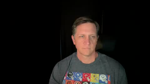 Snapshot of thebatandthecat10 chatting on July 2026 03:58:02 PM ISABELLA or MATT online show from July 2026 03:58:02 PM