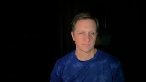Snapshot of thebatandthecat10 chatting on July 2026 04:02:02 PM ISABELLA or MATT online show from July 2026 04:02:02 PM
