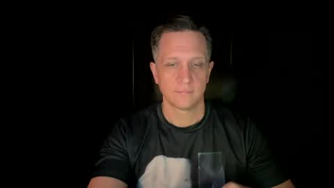 Snapshot of thebatandthecat10 chatting on July 2026 12:12:01 PM ISABELLA or MATT online show from July 2026 12:12:01 PM