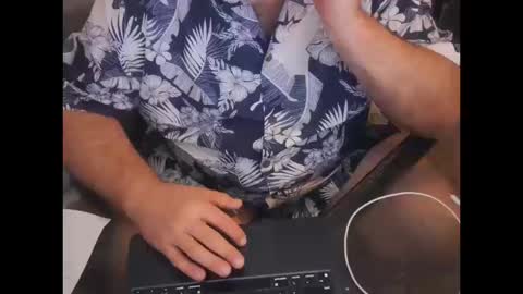 The Bear King online show from October 2025 11:59:02 PM