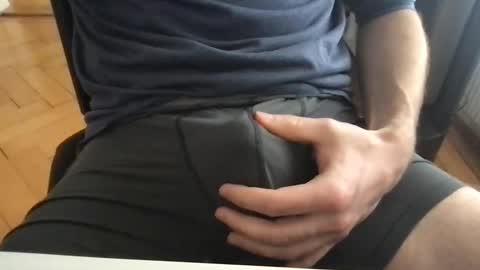 Snapshot of thebearx chatting on February 2026 10:05:02 AM thebearx online show from February 2026 10:05:02 AM