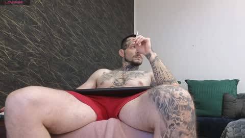 Snapshot of thebestmuscles chatting on January 2025 07:10:02 PM John online show from January 2025 07:10:02 PM