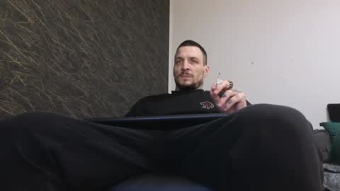 Snapshot of thebestmuscles chatting on January 2025 05:26:01 PM John online show from January 2025 05:26:01 PM