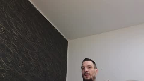 Snapshot of thebestmuscles chatting on January 2025 09:15:01 PM John online show from January 2025 09:15:01 PM