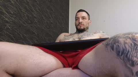 Snapshot of thebestmuscles chatting on January 2025 07:42:01 PM John online show from January 2025 07:42:01 PM