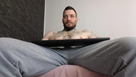 Snapshot of thebestmuscles chatting on February 2025 06:51:01 AM John online show from February 2025 06:51:01 AM