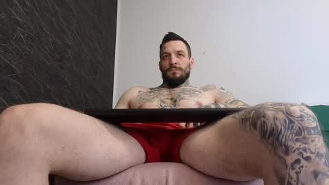 Snapshot of thebestmuscles chatting on February 2025 08:04:01 AM John online show from February 2025 08:04:01 AM