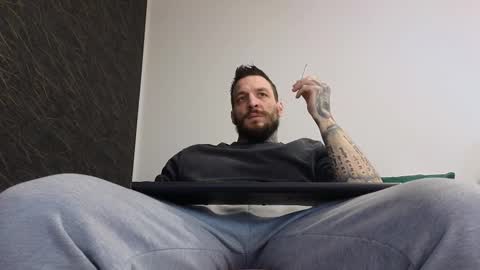 Snapshot of thebestmuscles chatting on March 2025 07:30:01 AM John online show from March 2025 07:30:01 AM