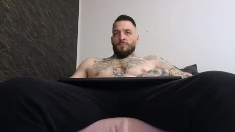 Snapshot of thebestmuscles chatting on March 2025 07:05:02 AM John online show from March 2025 07:05:02 AM